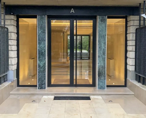 Porte immeuble Paris 75006