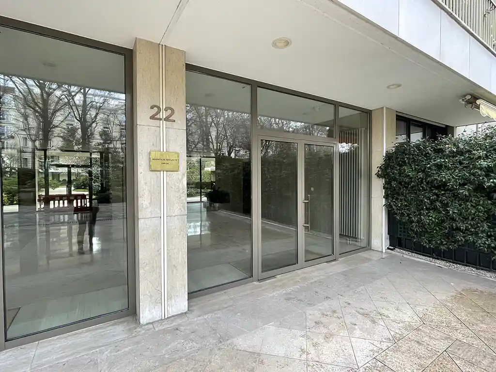 porte entrée hall immeuble paris 75015